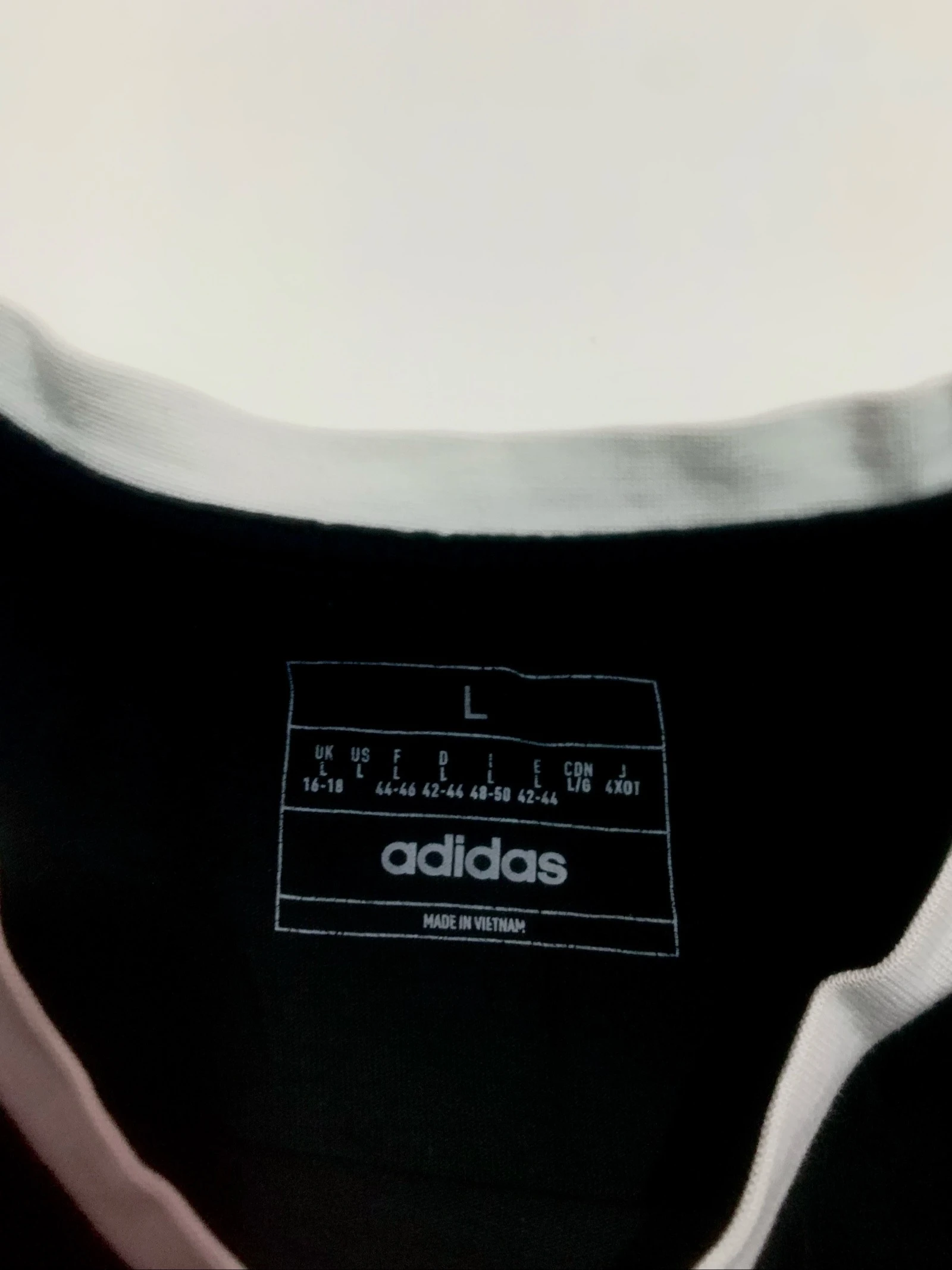 Camiseta Adidas Clásica Original Negra Talla L – photo 3